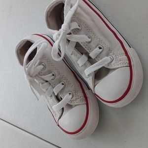 White Converse sneakers size 8 toddler boys
